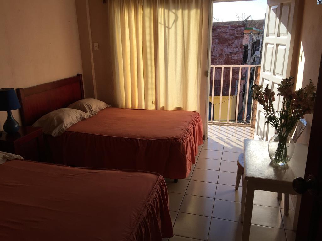 Hotel Villa Margarita Flores Habitación foto