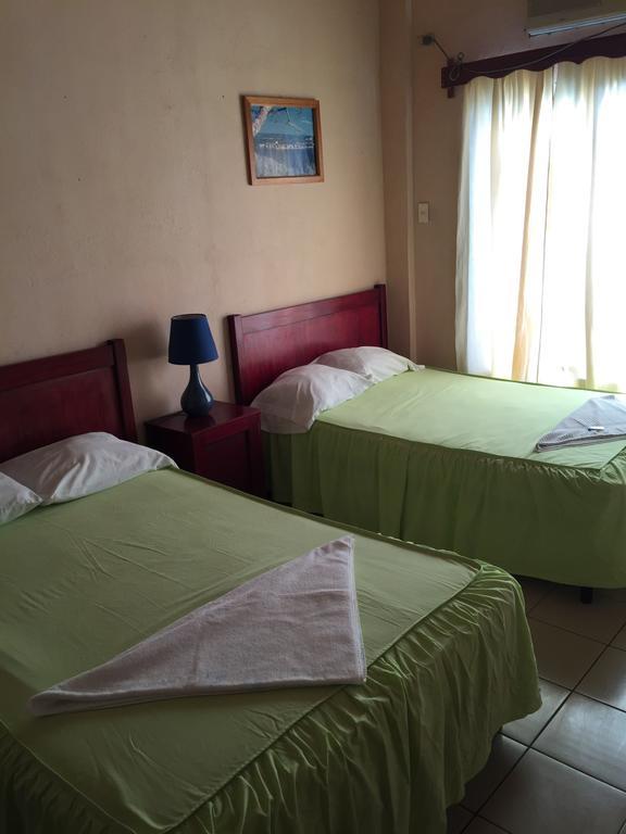 Hotel Villa Margarita Flores Habitación foto