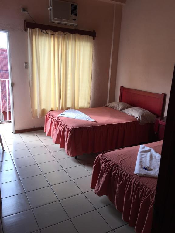 Hotel Villa Margarita Flores Habitación foto